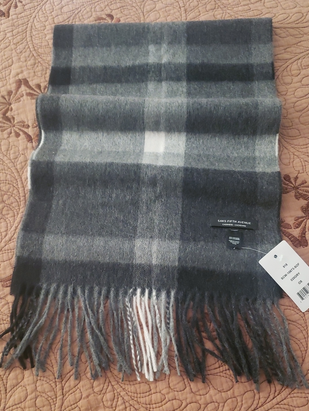 NWT Cashmere Scarf Saks